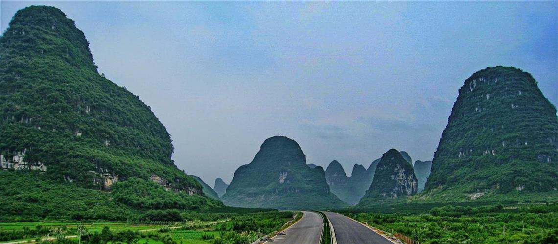 Guilin to Yangshuo Village Inn just one hour by scenic highway - pickup at Guilin Airport