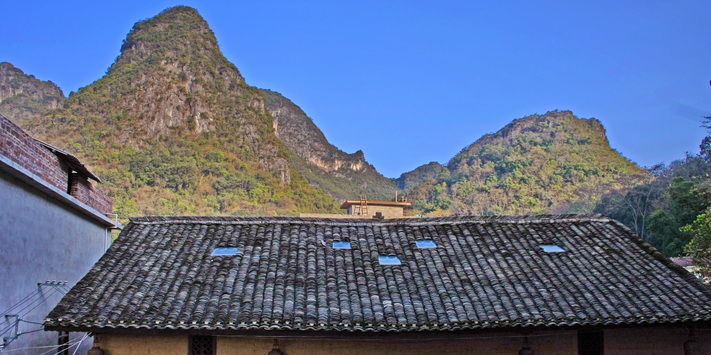 Yangshuo Village Inn is an unbeatable value for Yangshuo guesthouse accommodation just steps to Moon Hill.